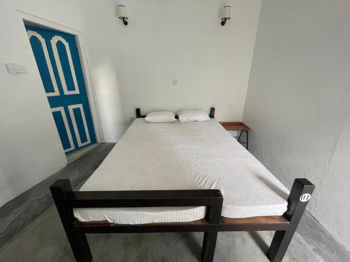Bunk 15 Hiriketiya Hostel Dikwella Kültér fotó