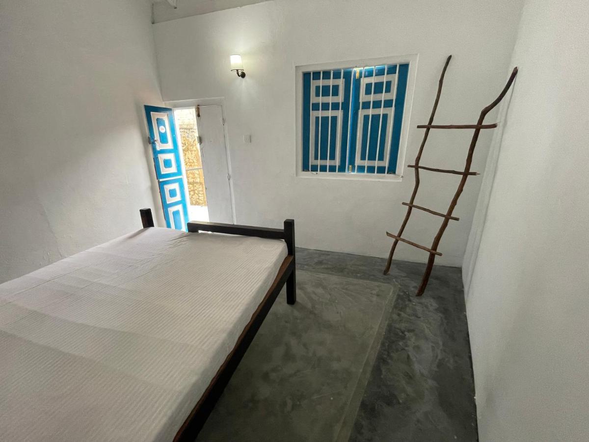 Bunk 15 Hiriketiya Hostel Dikwella Kültér fotó