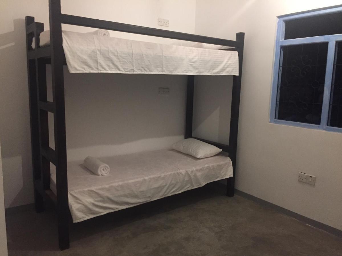 Bunk 15 Hiriketiya Hostel Dikwella Kültér fotó