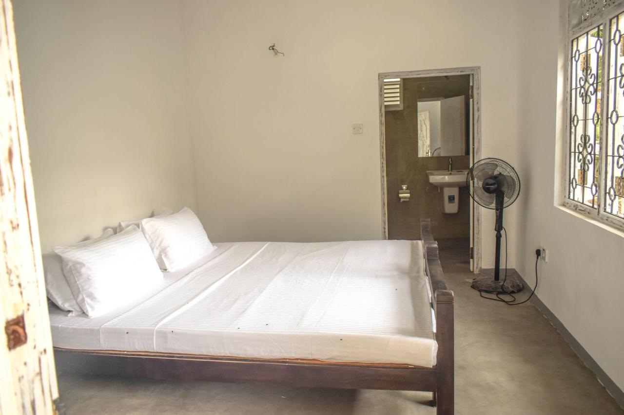 Bunk 15 Hiriketiya Hostel Dikwella Kültér fotó