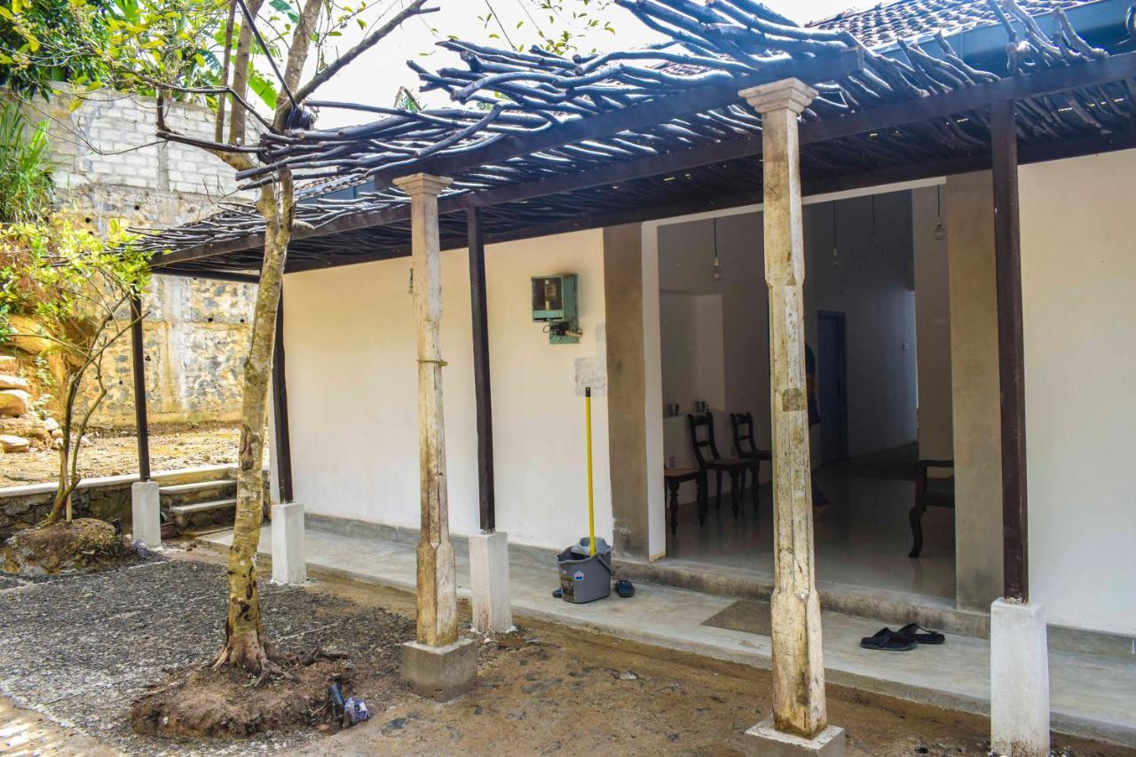 Bunk 15 Hiriketiya Hostel Dikwella Kültér fotó